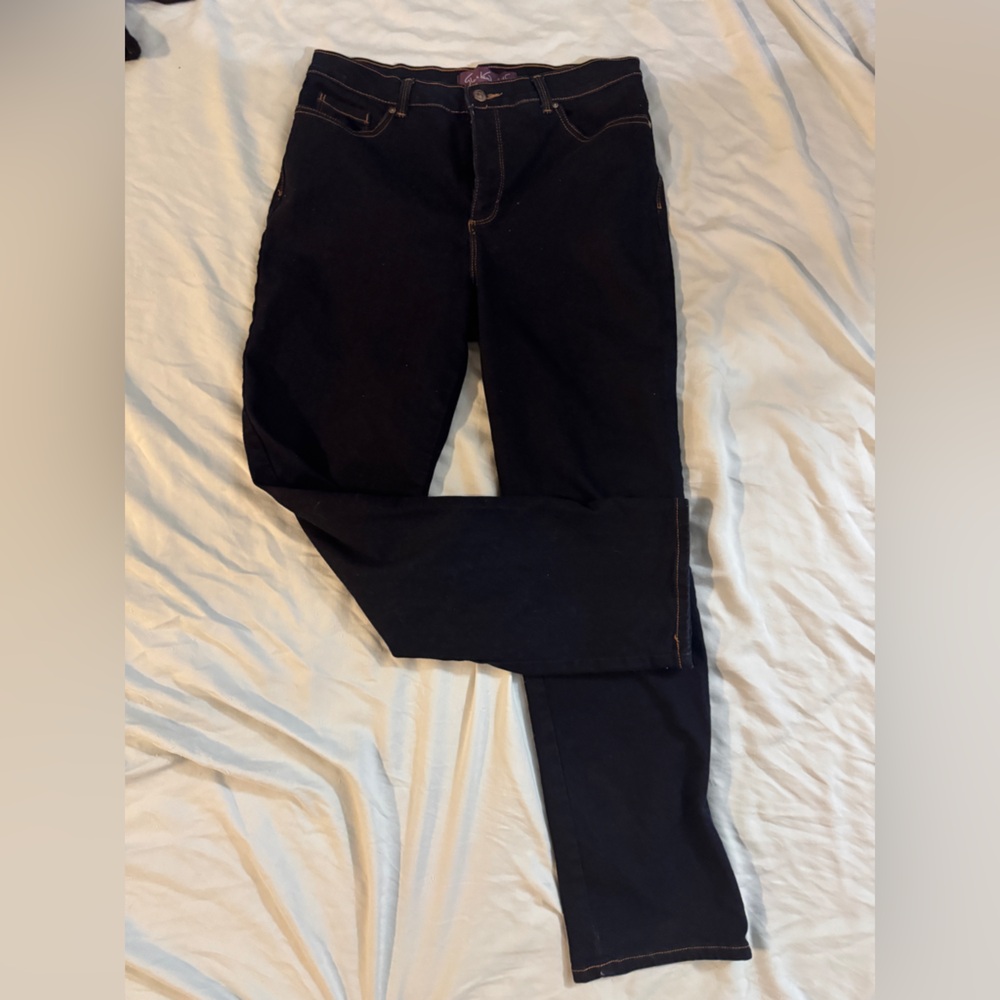 Women’s Black Stretch Jeans
